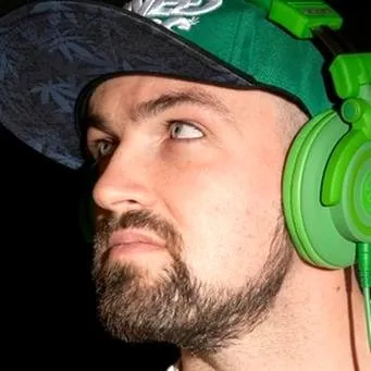 DJ Mietek z „Kto poślubi mojego syna?” – kim jest i czym się zajmuje